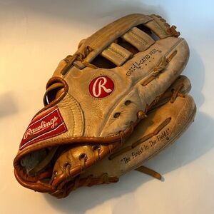 Vintage Rawlings Softball Size Competition “Deep Well Pocket” DAMAGED
